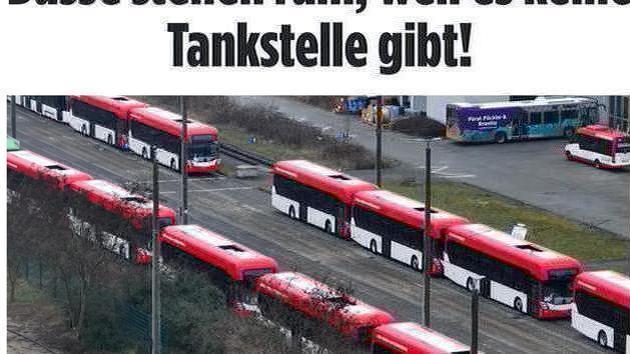 Niemcy: 46 autobusów bez tankowania