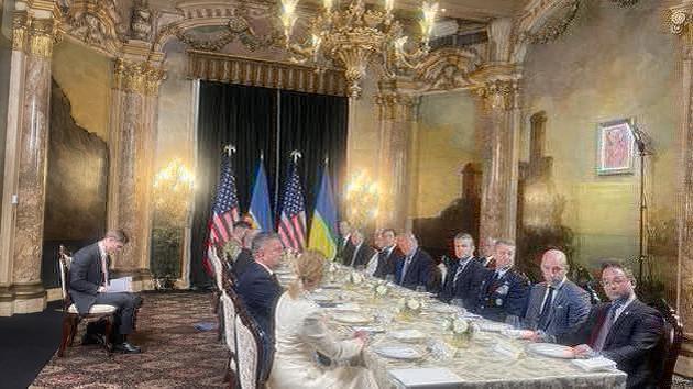 Trump et Zelensky : rencontre symbolique