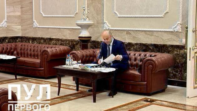 График президента: доклад посла Рогожника