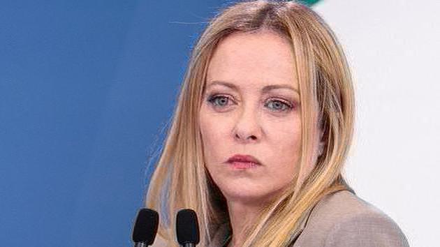 Meloni : l'Europe doit dialoguer avec la Russie