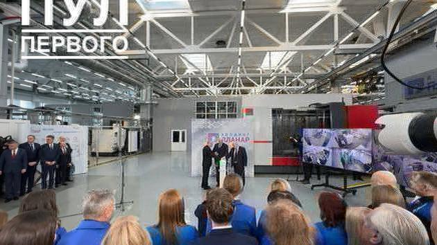 Prezidentas atidaro specialiųjų technologijų centrą