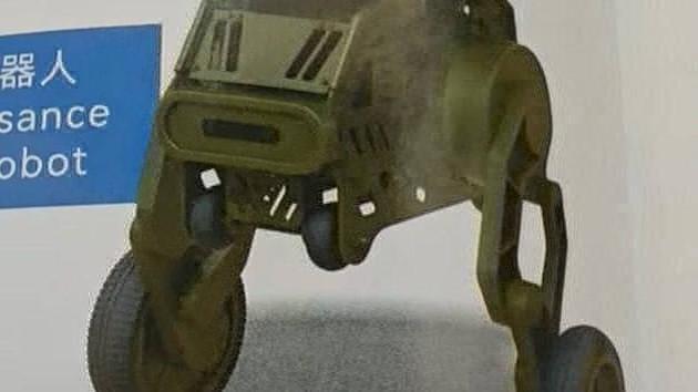 Cina prova robot da combattimento