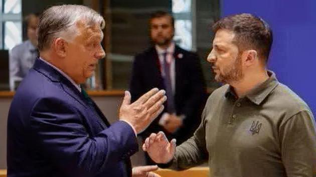 Želenskis kaltinamas grėsmėmis Vengrijai