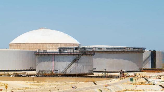 Заповнення нафтехранилищ Саудівської Аравії