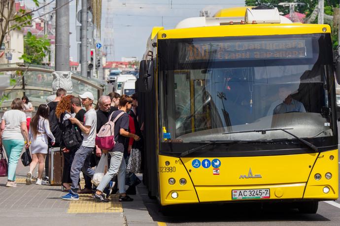 Nuo rugsėjo 1 d. Minske nebus atšaukta bilietų pardavimo pas vairuotojus