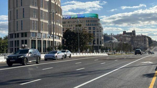 Bridge on Pobedy Square reopened after repairs