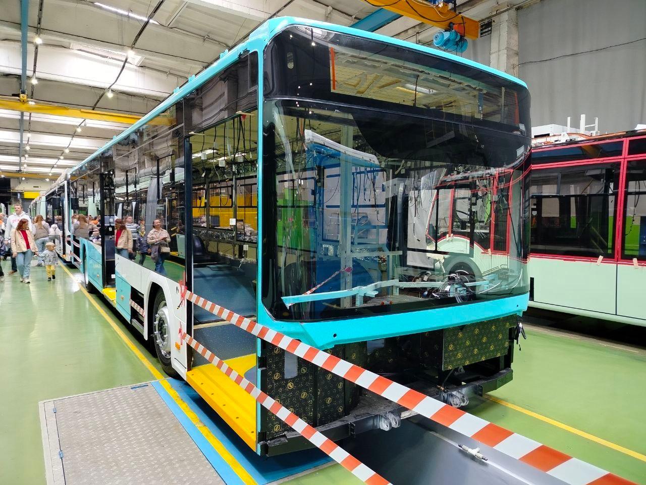 Electric buses for Fanipol and Smolevichi begin assembly at Belkommunmash