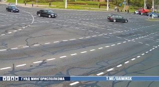 Accident on Pushkina Avenue involving Ford and MAZ truck