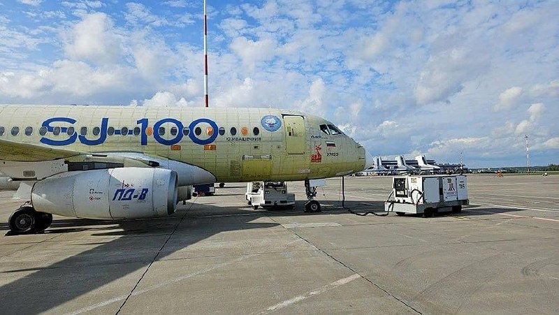 Russian-made SJ-100 aircraft arrives in Minsk for autopilot testing
