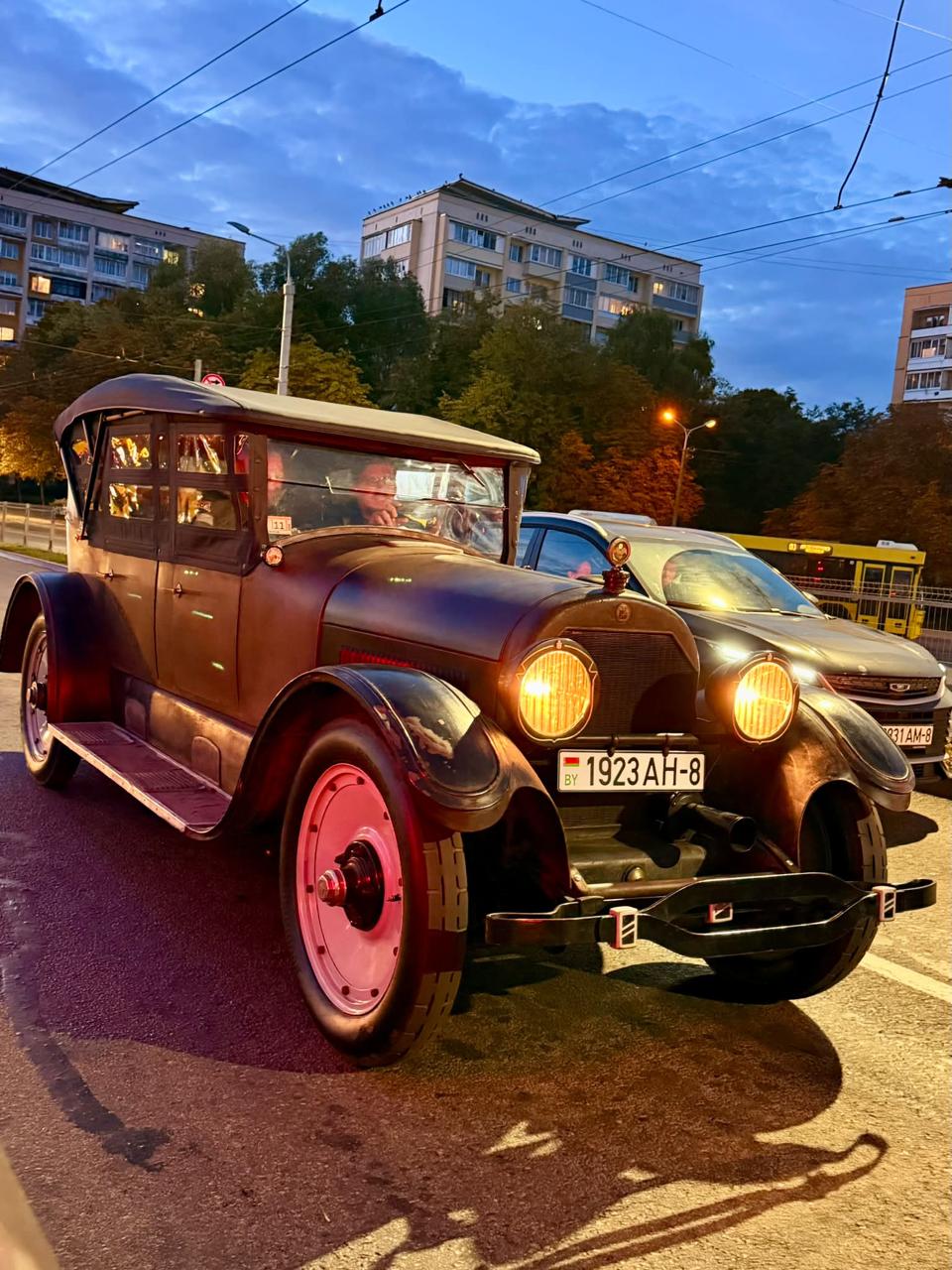 Retro car spotted at a Minsk intersection today
