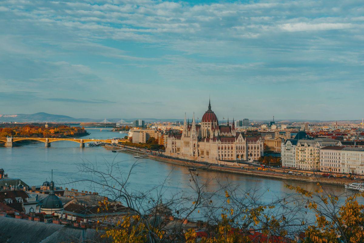 Hungarian visa centre increases service fee for Belarusians