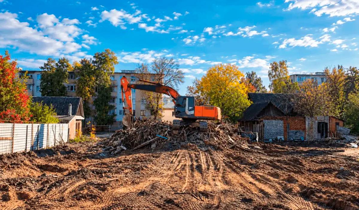 Demolition of private houses on Orlovskaya begins for new residential complex