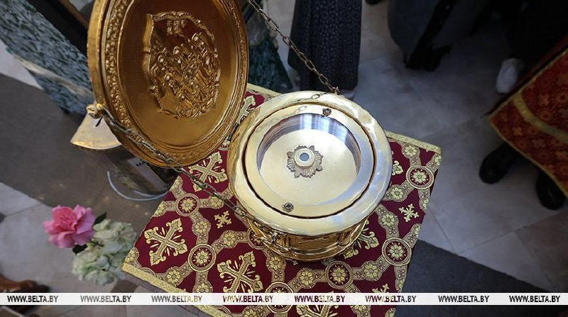 Reliquary with a particle of St. Matrona of Moscow's relics arrives in Minsk