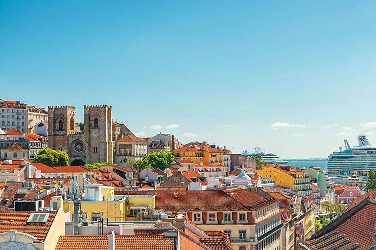 Belarusians face new requirements for tourist visas to Portugal