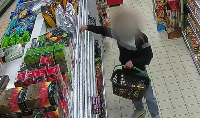 Man in Minsk arrested for repeatedly stealing coffee and chocolate from stores