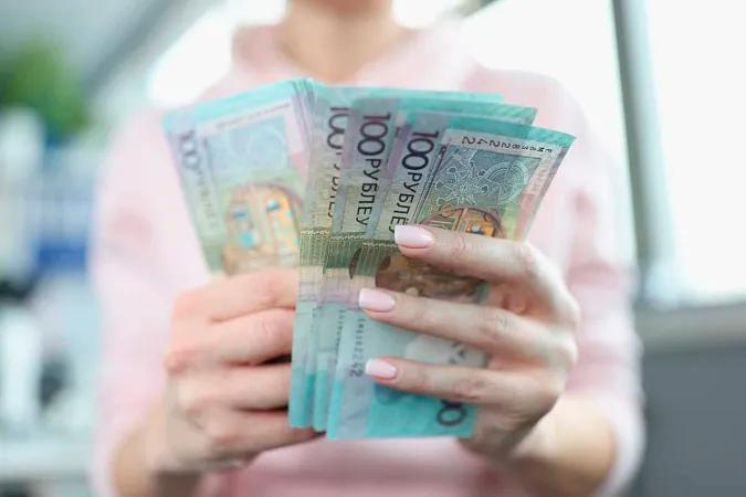 Belarus to increase teachers' salary supplements from 2027
