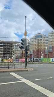 In Malinovka, a traffic light seems to have decided to fly away