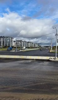 Construction of bridge between Kamennaya Gorka and Lebyazhye continues