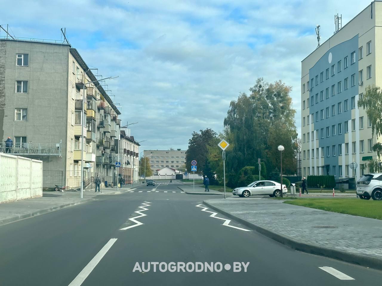 Unusual zigzag road marking appears in Hrodna, not provided for in traffic rules