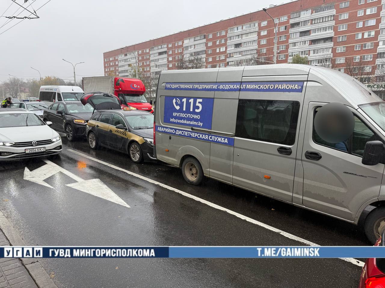 Conducteur ivre en voiture de covoiturage percute deux véhicules