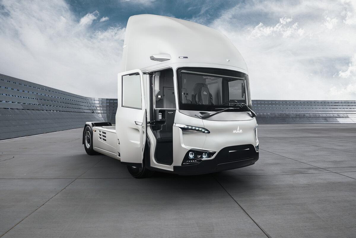 MAZ prépare la production de tracteurs routiers hybrides