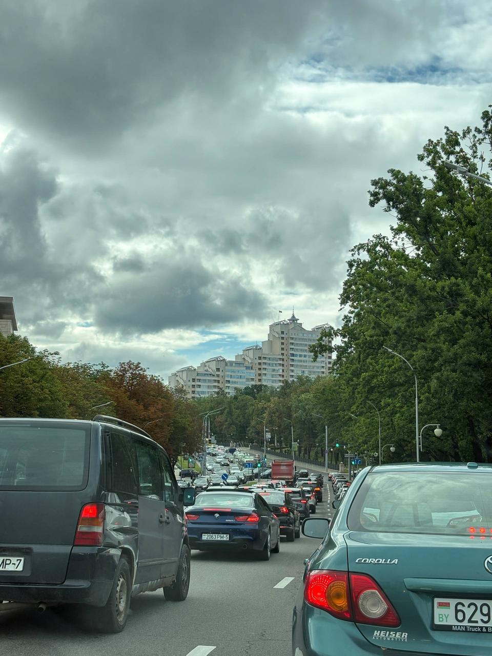 Heavy traffic congestion on Yakub Kupala Street in Minsk