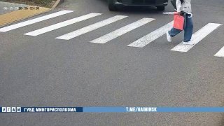 Accident on Volodko: e-scooter rider injured in collision with car