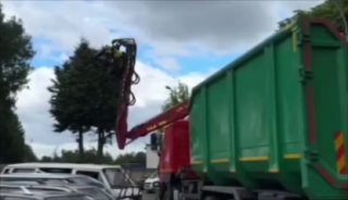 Three abandoned cars sent for recycling in Minsk's Pyershamayski District