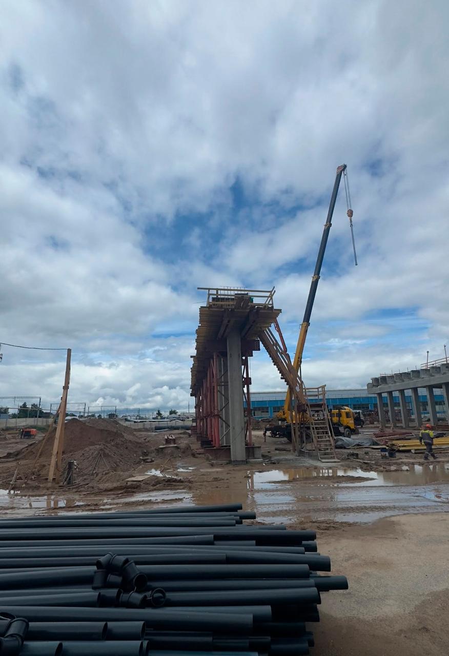 Construction of new bridge over 'Zhdanovichi' market continues in Minsk