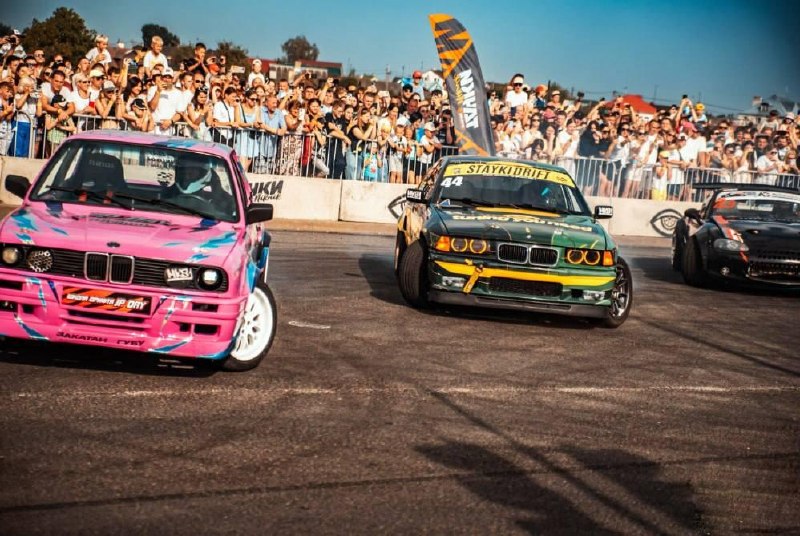 Car Festival 'Tachki Show' to Be Held at Stele on July 4