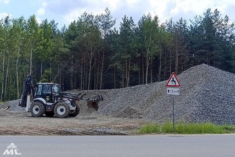 Une nouvelle route vers Zelyony Bor près de Minsk