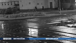 Two Minsk men attacked a downspout at night