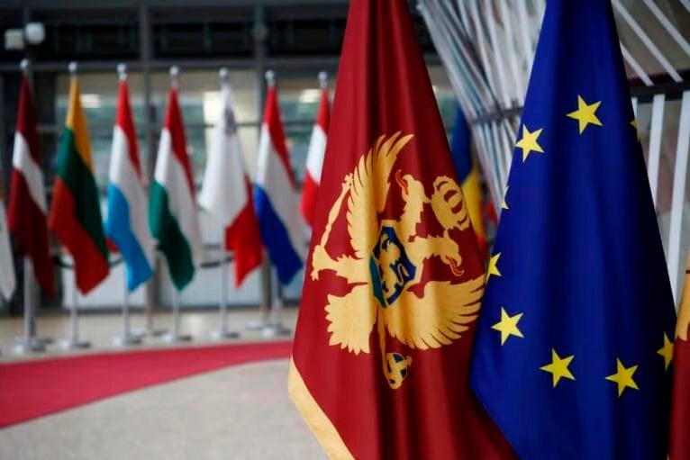 Montenegro to introduce visas for Belarusians and Russians from November 1