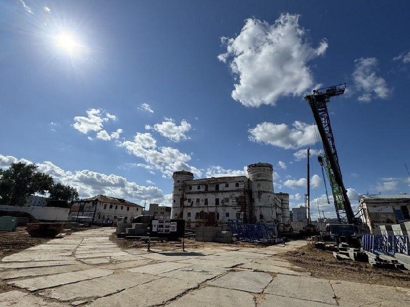 Reconstruction of Pishchalovsky Castle continues