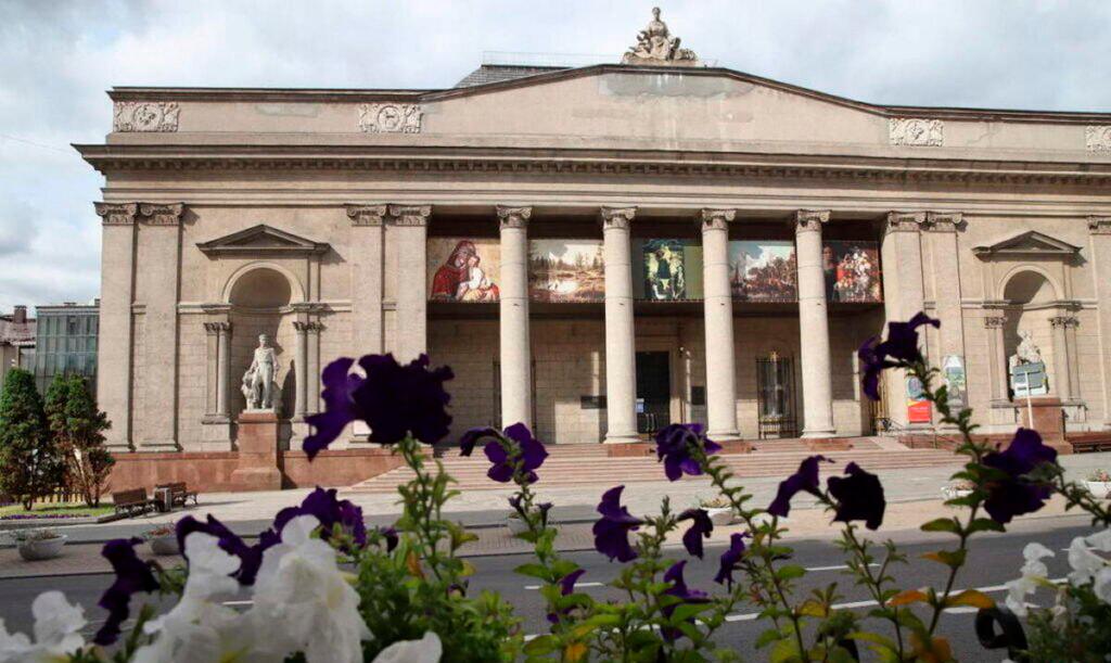 Main building of National Art Museum of Belarus to close for renovation