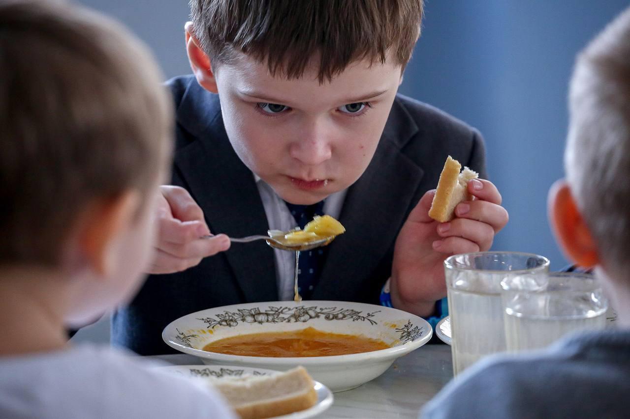 School meal prices set: second breakfasts and lunches cost from 2.41 to 3.45 rubles