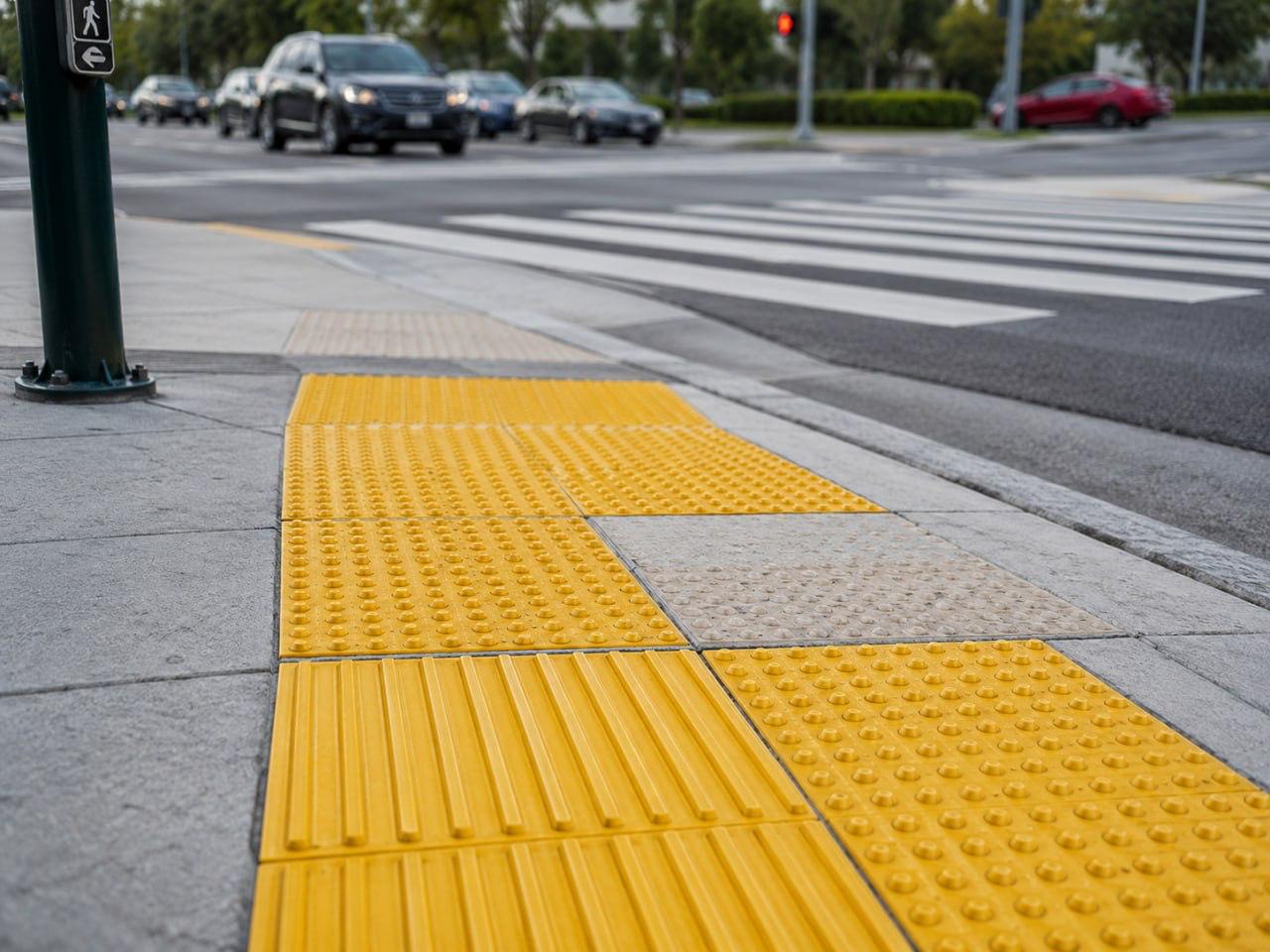 Over 16,000 sq m of tactile paving installed in Minsk this year