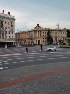 Crime and Punishment: Unusual photoshoot with Russian-plate car draws traffic police attention