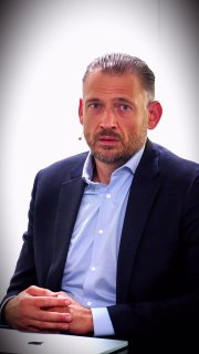 Tikhanovsky accuses his formal wife of using children for politics and erasing him from history