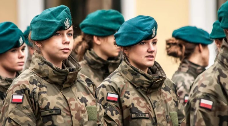 Polish women being prepared for war, new military registration launched