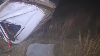 津巴布韦发生严重车祸：客车与卡车相撞