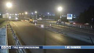 On Minsk’s MKAD, Volkswagen driver hits crash cushion, reportedly falls asleep at the wheel