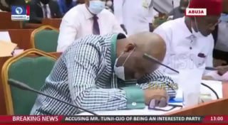 Nigerian official fakes fainting during interrogation about missing funds