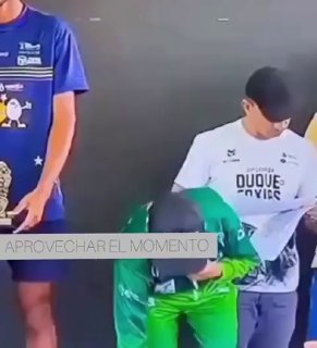 Brazilian runner Valdemar wore 11 sponsor shirts at once during podium ceremony