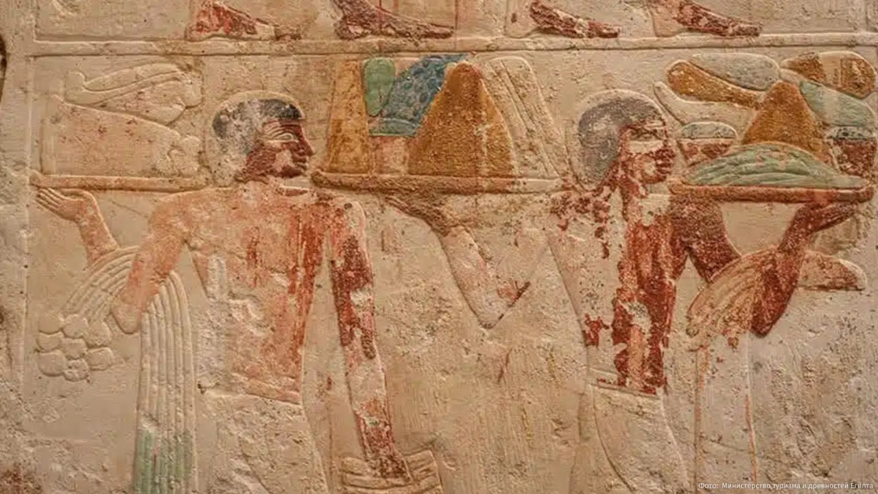 Tomb dating back 4,400 years with preserved colors found in Saqqara