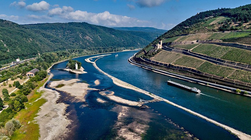 Rhine River water level in the Netherlands drops to 160-year low