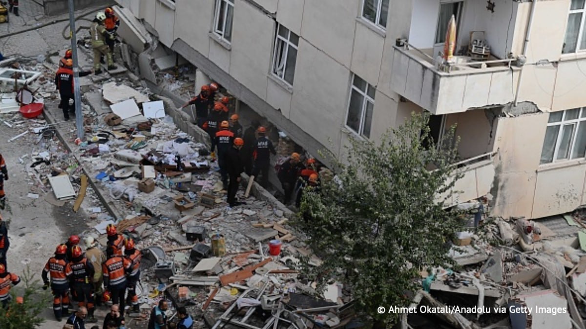 Death toll from Istanbul residential building collapse rises to five