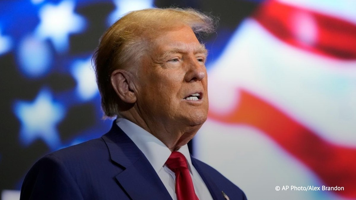 Trump mécontent que les prix de l'essence ne baissent pas