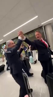 内塔尼亚胡发布与特朗普共舞的AI视频