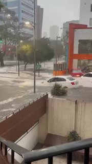 Heavy rains flood Ecuador's capital, Quito